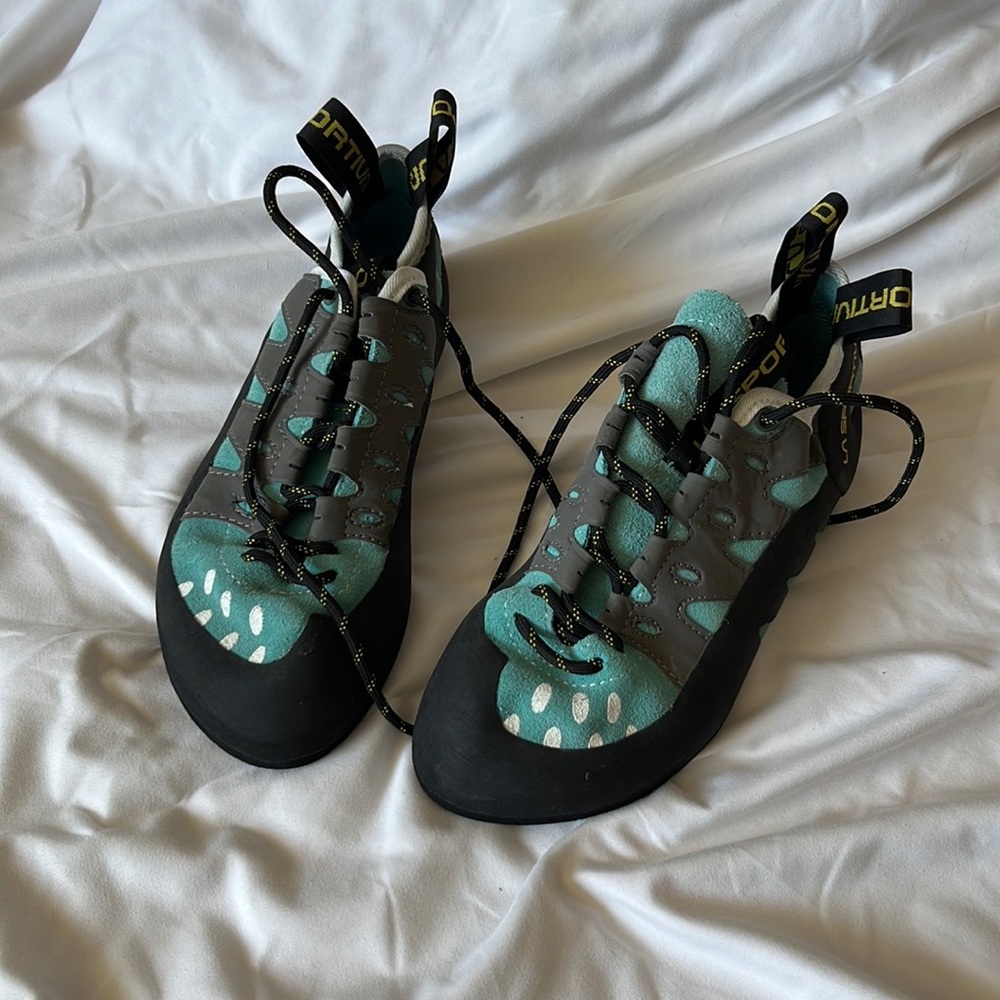 La Spotiva Womens Climbing shoes 7.5